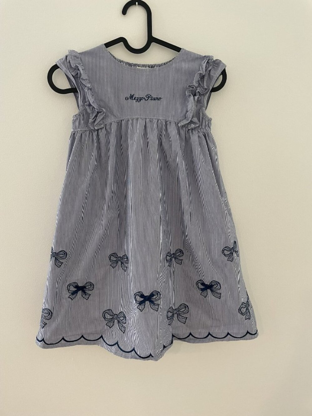 Mezzo Piano girls 130cm size (age 8-10) dress Blue striped embroidered bows